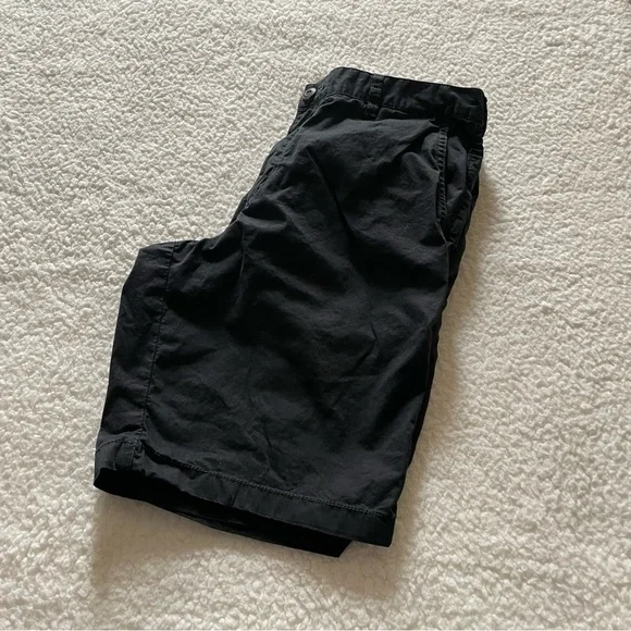 ✅HOST Pick✅ Tommy Bahama Shorts, 33 - Picture 2 of 7